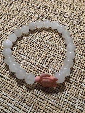 White Beaded Stretch Bracelet with Pink Turtle Accent